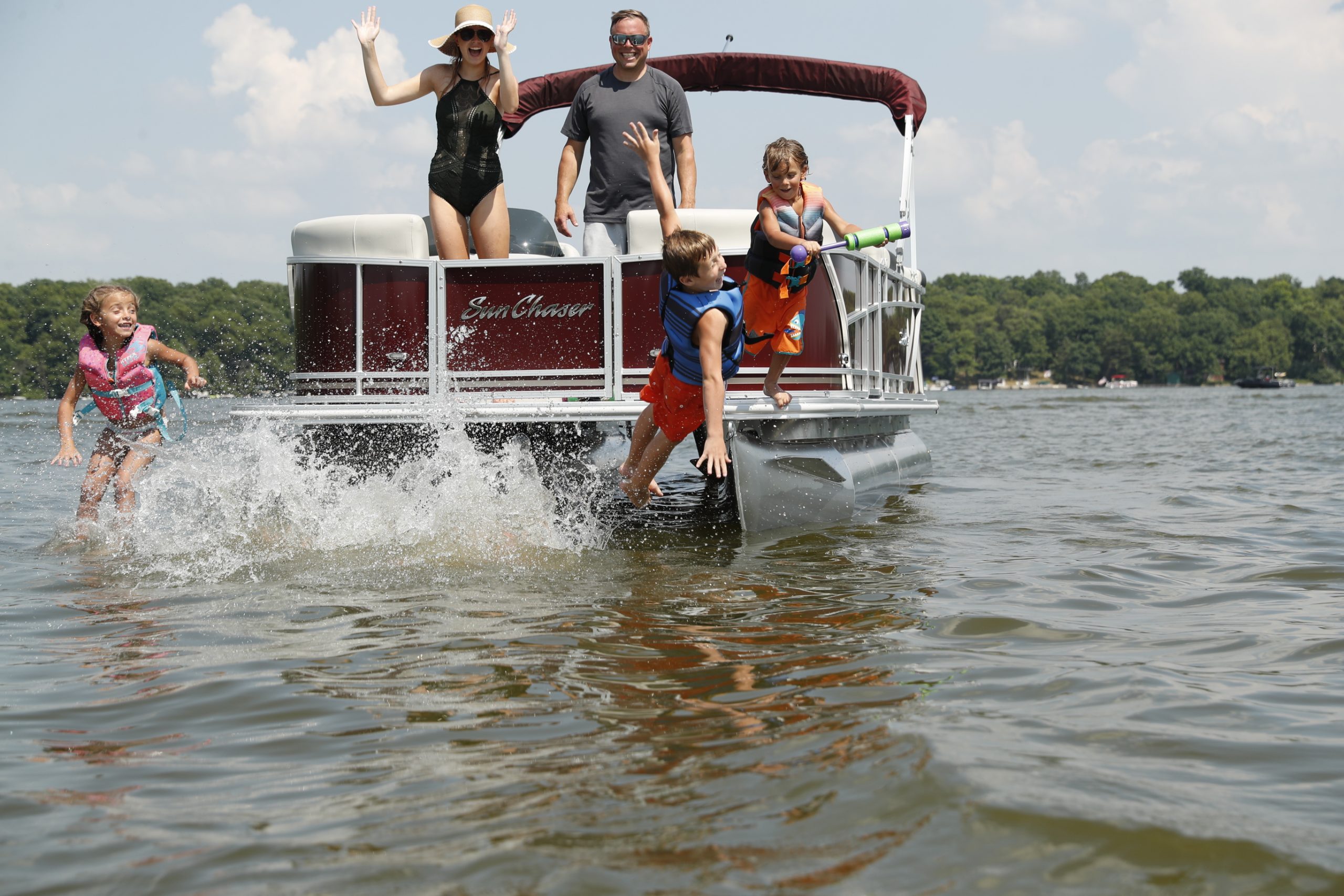 SunChaser GENEVA CRUISE 22 CRS